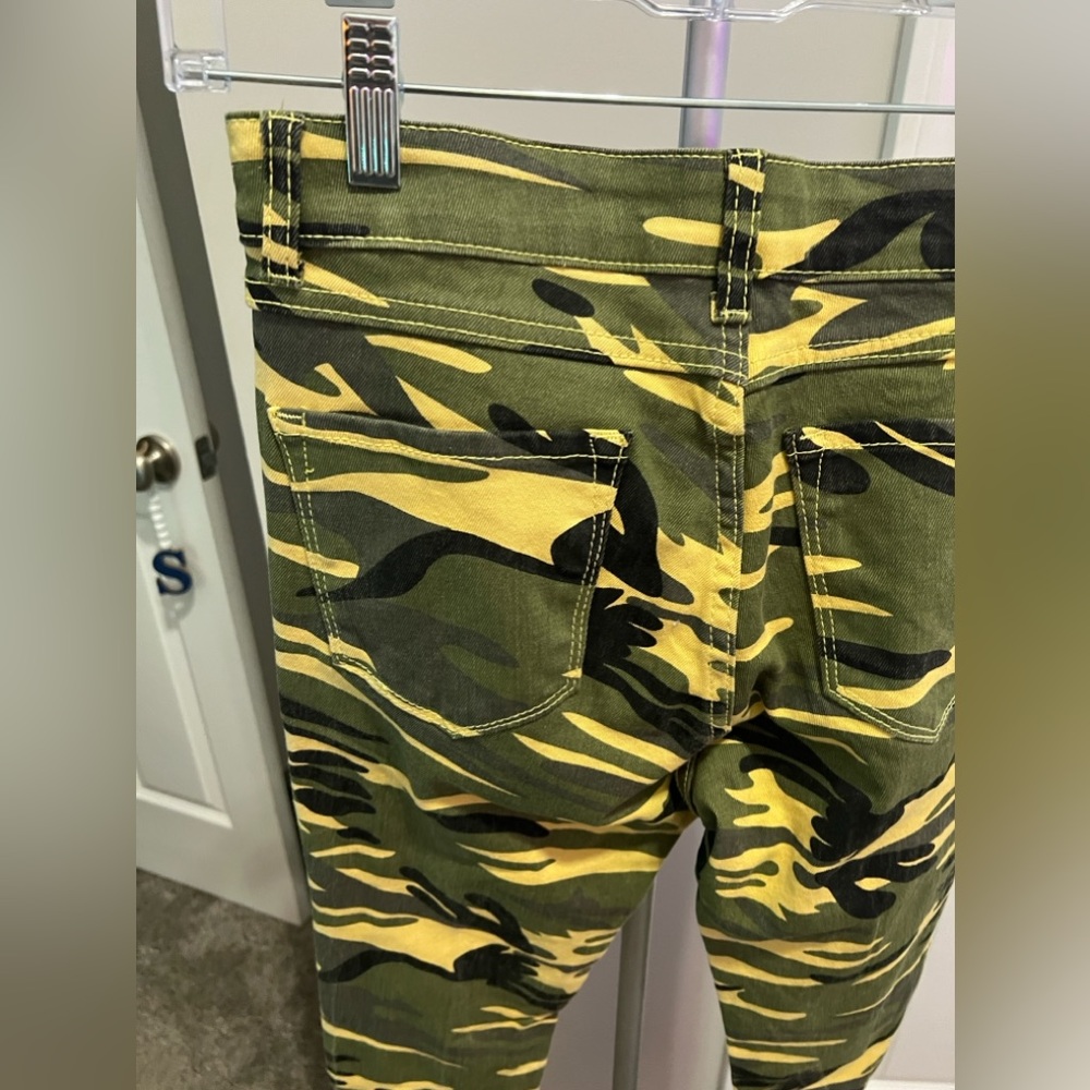 Blue Topic Yellow & Green Camo Denim Jacket & Matching Pants Size Small-… - Picture 12 of 13